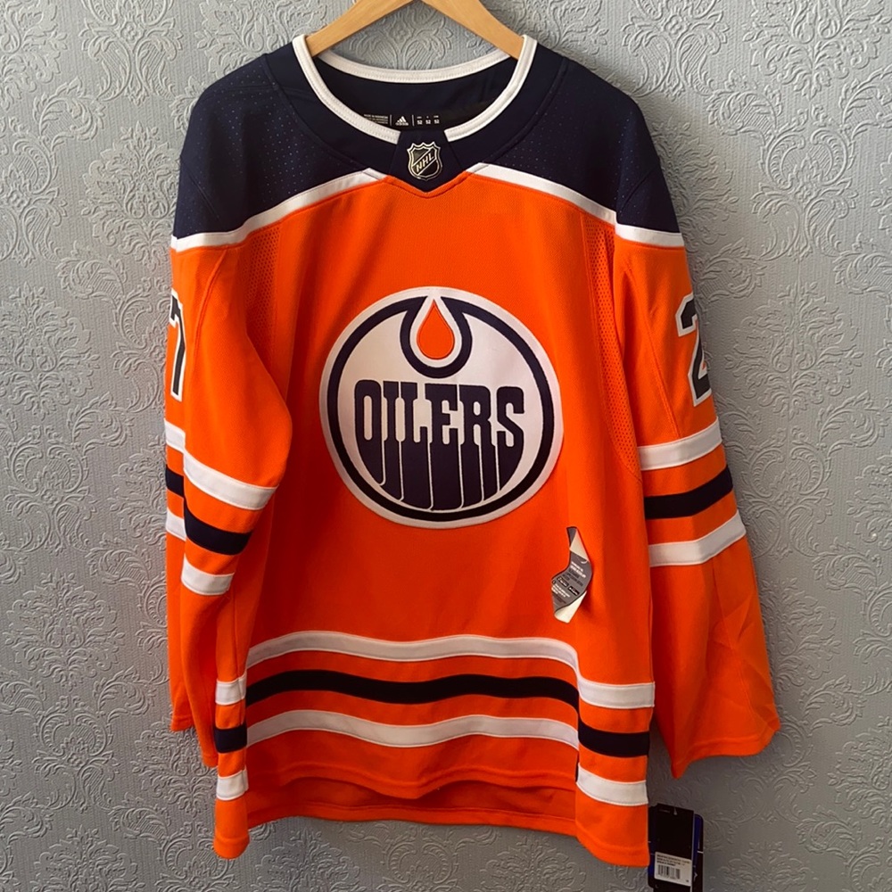 NWT AUTh signed Lucic NHL Oilers Hockey jersey - Picture 1 of 8